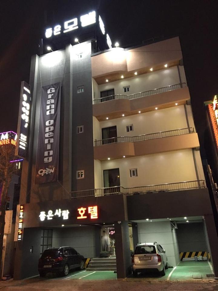 The Good Guys Motel Pohang Bagian luar foto